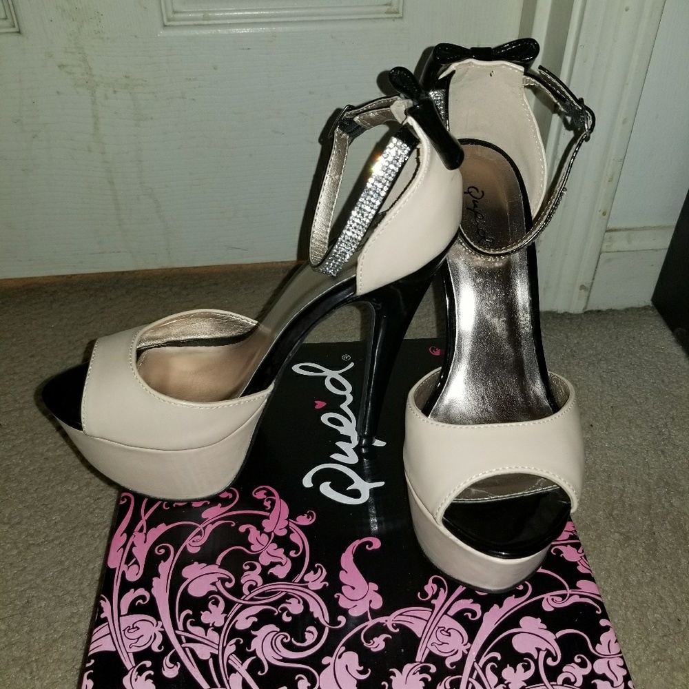 Shoes - Picture 2 of 6